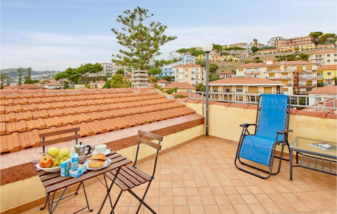 Casa Delle Rondini Leilighet Santo Stefano al Mare Eksteriør bilde